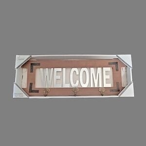 Welcome Wall Hook Sign in White and Brown
